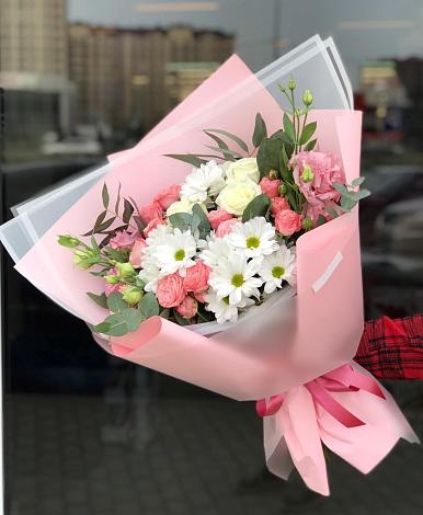 Букет цветов из: Розы, Лизиантусы и Хризантемы в Темясово
